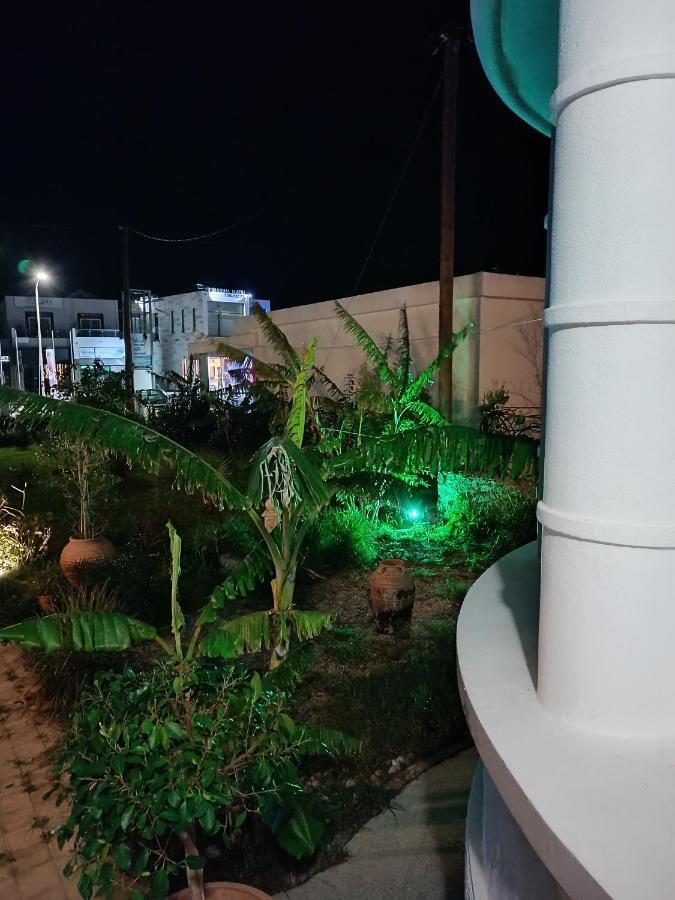 Azalea Garden Apartment With Mountain View Κρεμαστή Εξωτερικό φωτογραφία