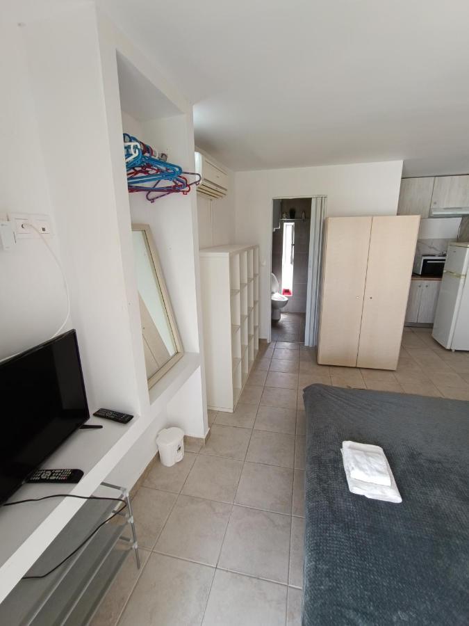 Azalea Garden Apartment With Mountain View Κρεμαστή Εξωτερικό φωτογραφία